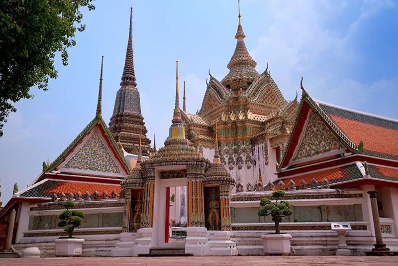 Wat Pho Temple - bangkok top attractions